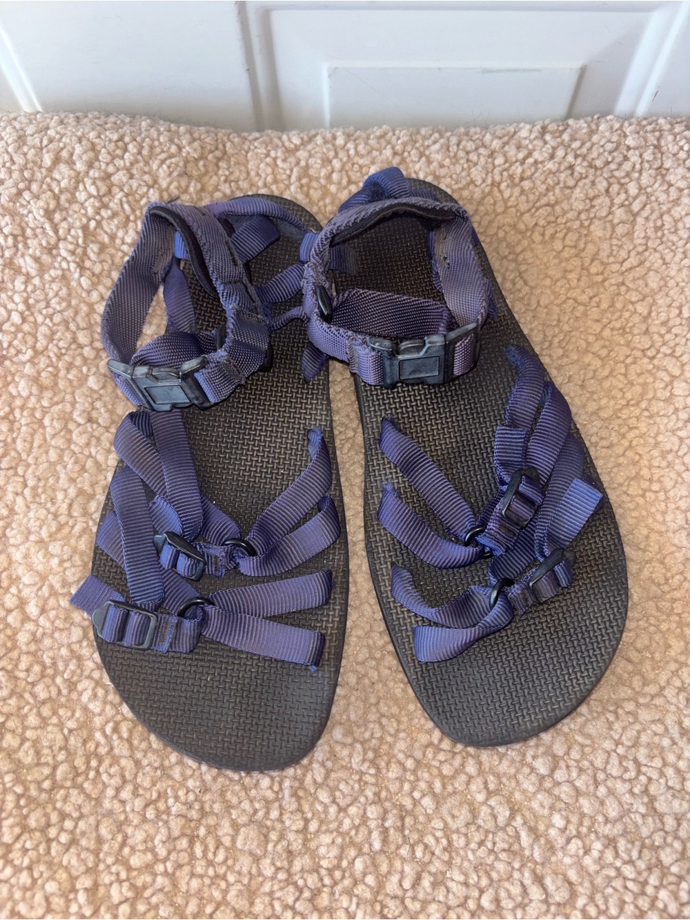 Teva navy strappy sandals size 9